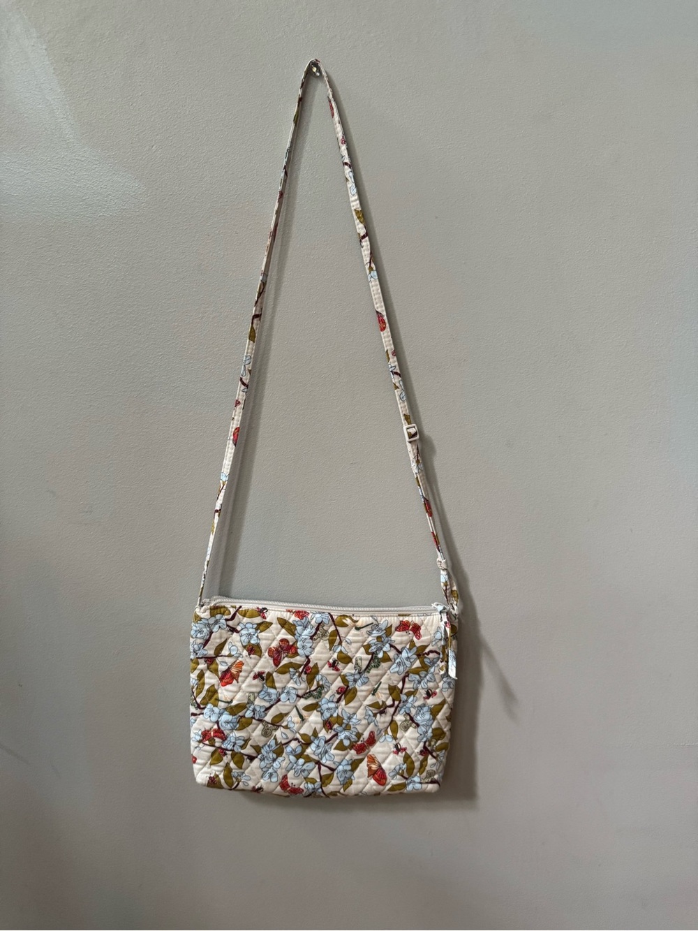 Vera Bradley “Abuzz” Quilted Purse.